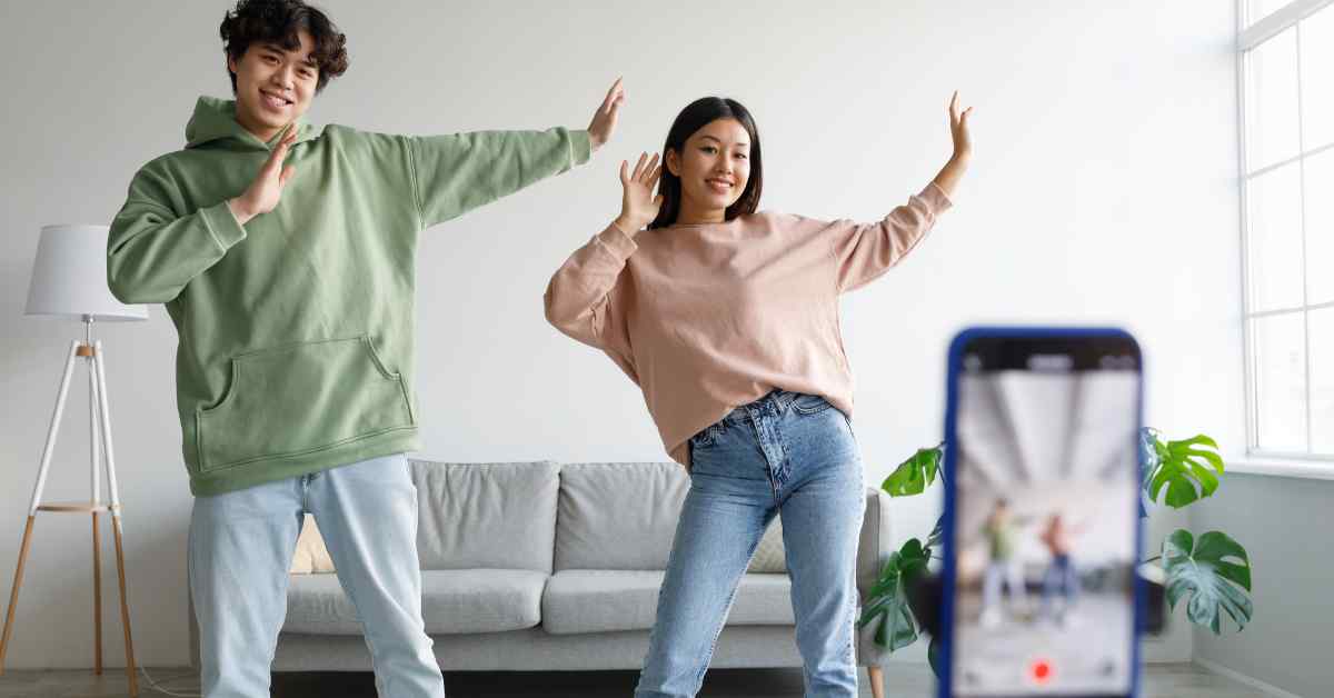 200MP Camera Phones These mobile phones come with photos like DSLR cameras-compressed