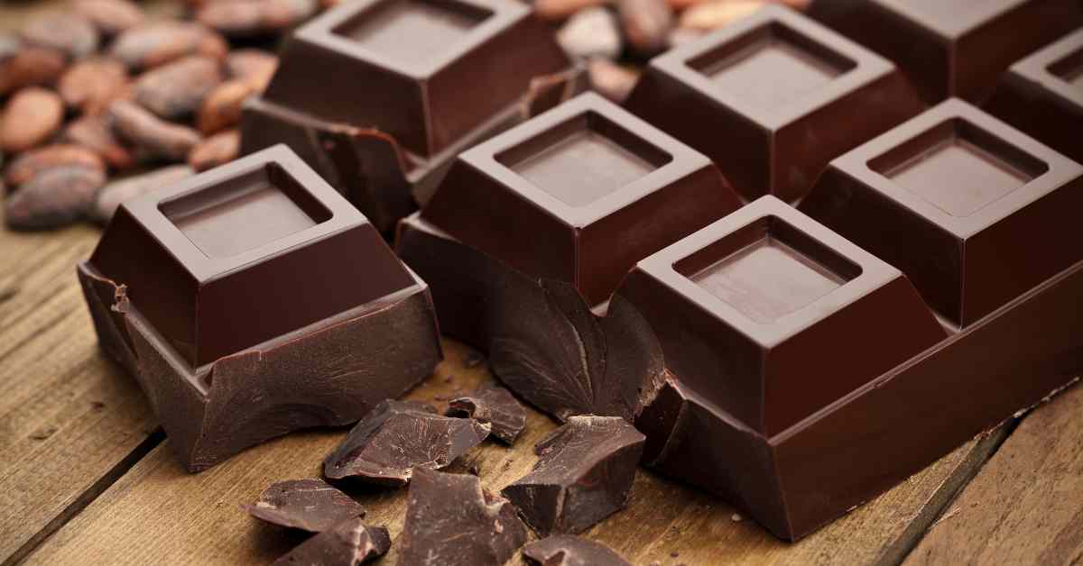 Did you know that dark chocolate is much more than a delicious dessert It is also health enhancing-compressed