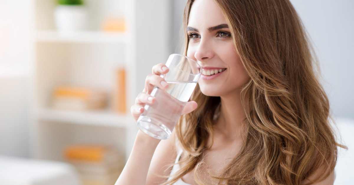 Drinking more water than required can bring down sugar level, know its dangers and signs-compressed
