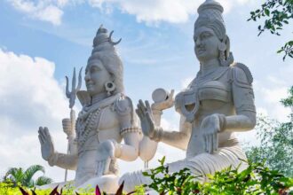 The son of Shiva and Parvati was the demon Andhak, he was born this way-compressed