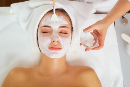 Ghar Pe Facial Kaise Kare in Hindi
